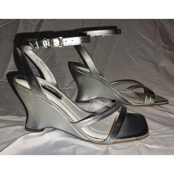 NIB Franco Sarto FRANCA Faux Leather Ankle Strap Wedge Heels Size 5M Prom - Picture 5 of 9